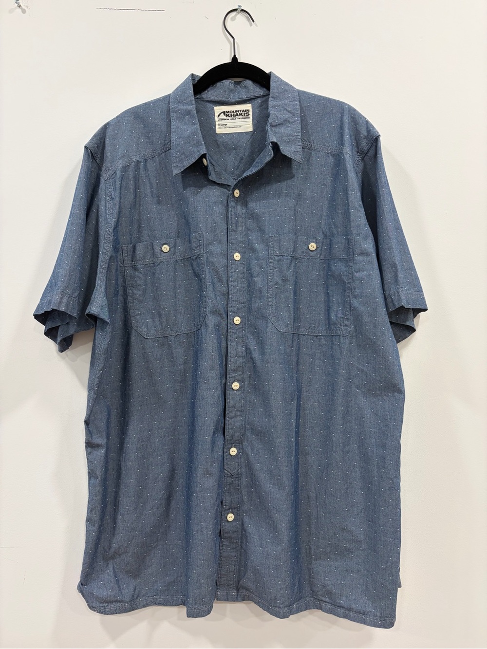 Mountain Khakis Men’s XL Blue Dotted Chambray Cotton Short Sleeve Shirt